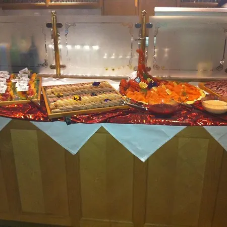Tyrol Hotel 4*