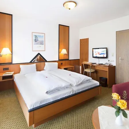 Hotel Tyrol 4*